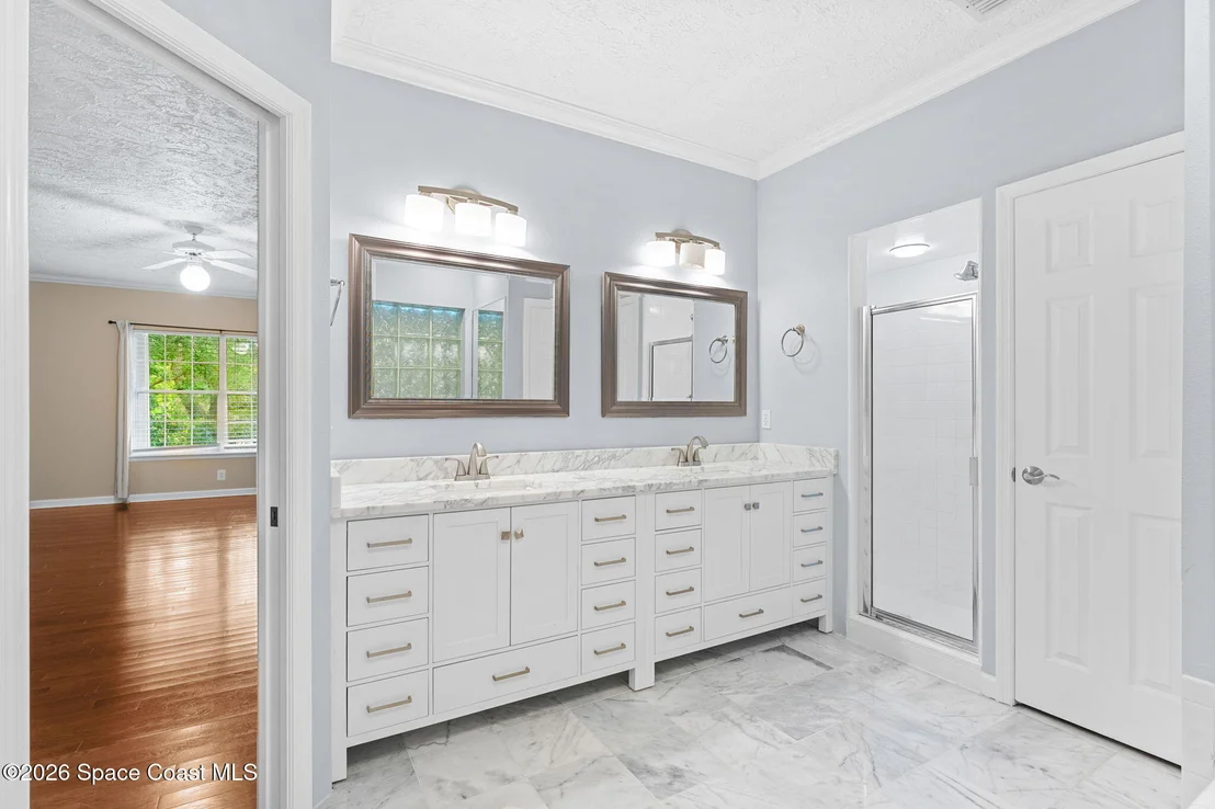 Photo of 578 Lake Ashley Circle