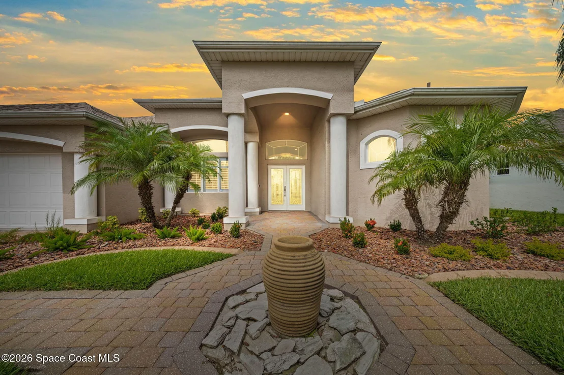 Photo of 1045 Starling Way