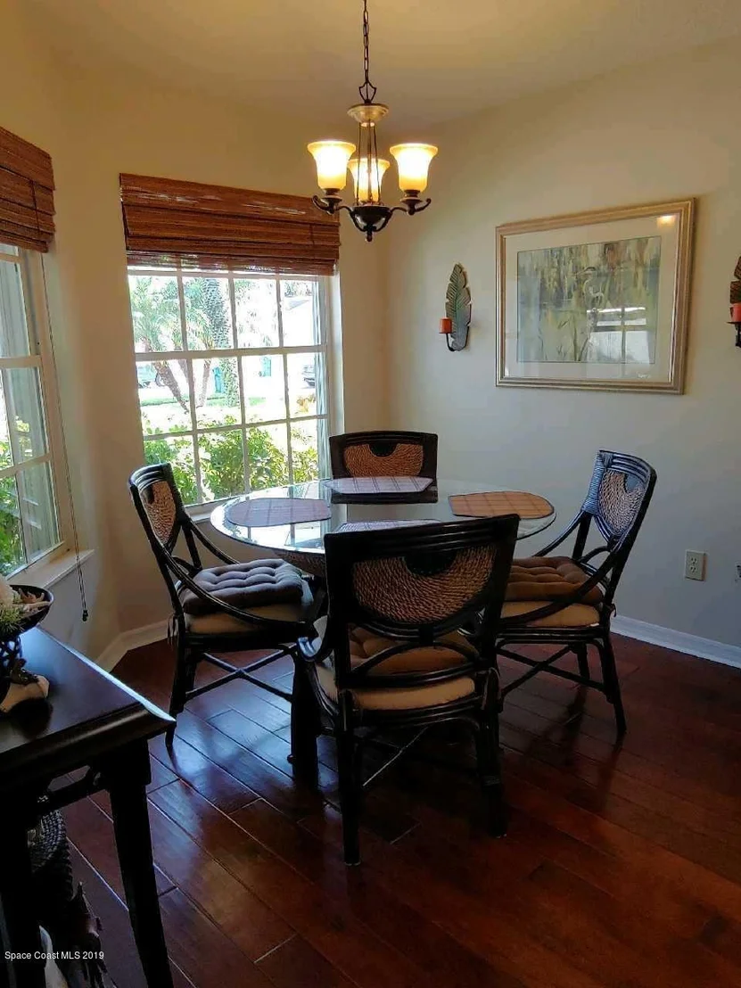 Photo of 3933 Saint Armens Circle