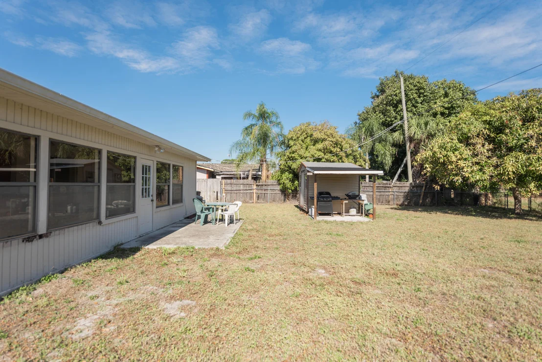 Photo of 927 Burn Drive NE