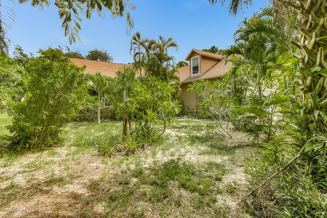 Photo of 116 Seagrape Road
