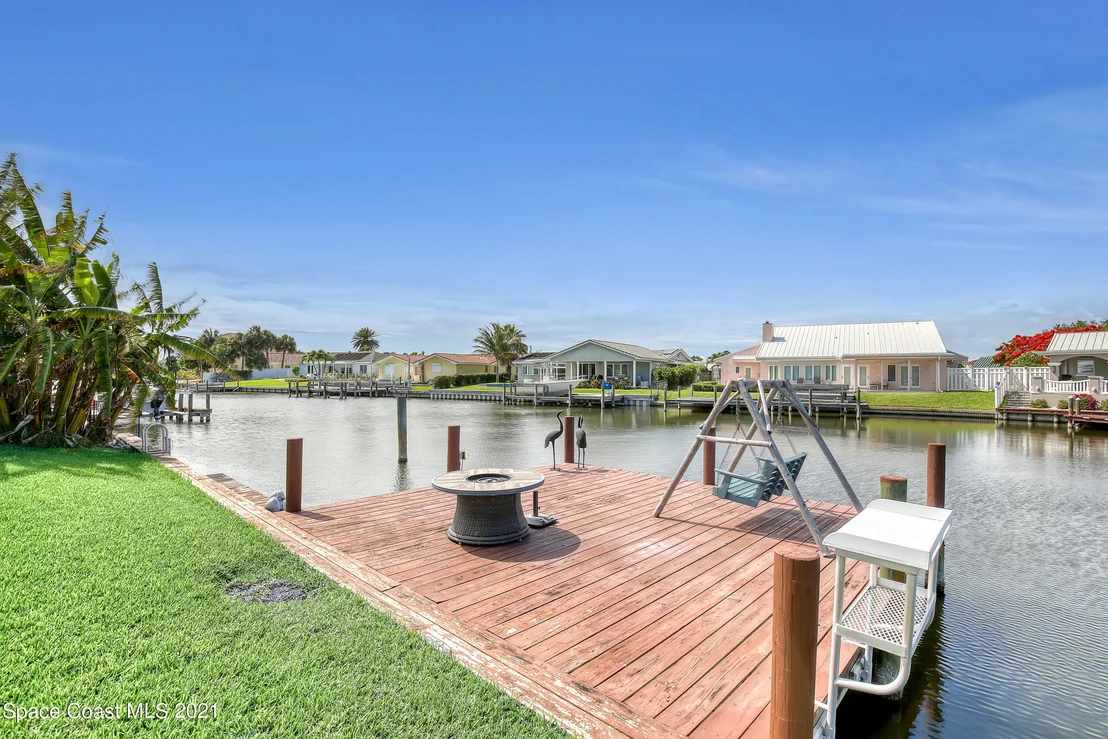 Photo of 227 Jamaica Drive