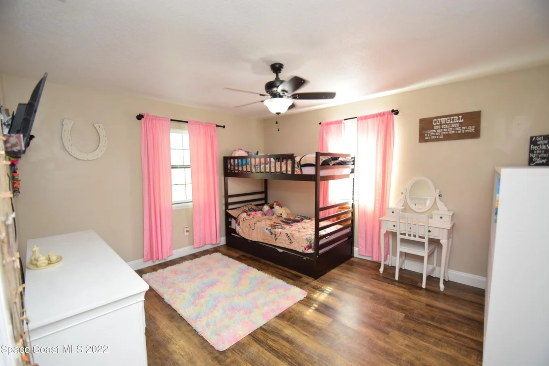 Photo of 1775 Grant Road