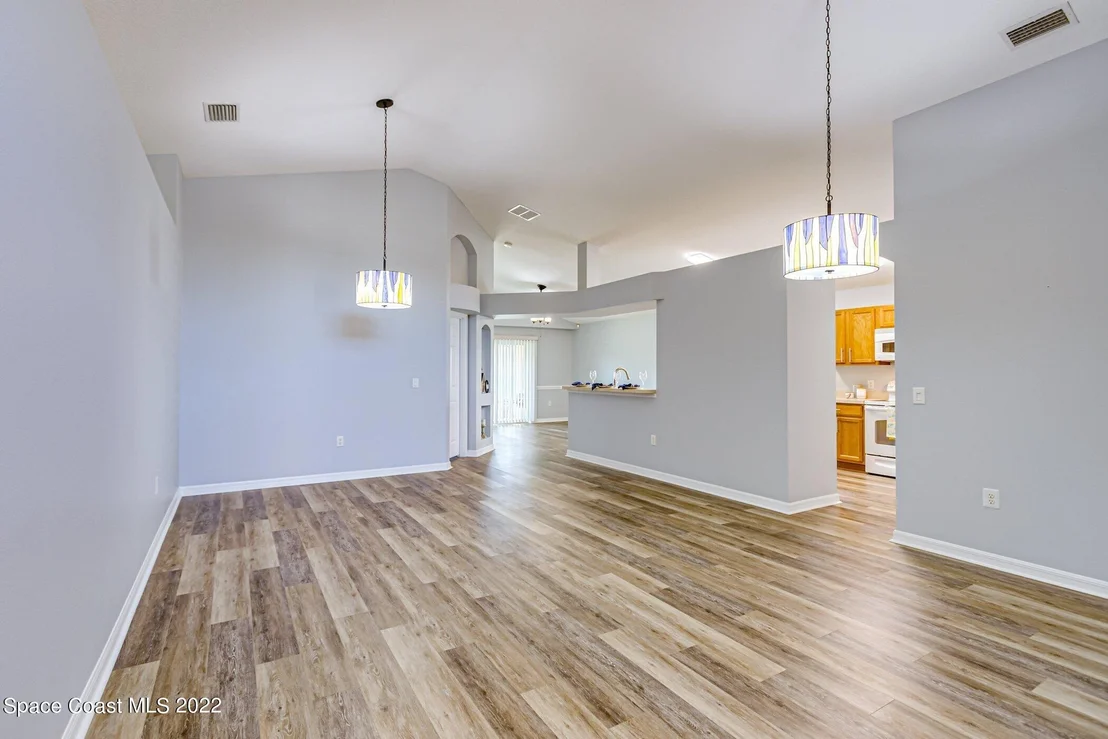 Photo of 491 Dillard Drive SE