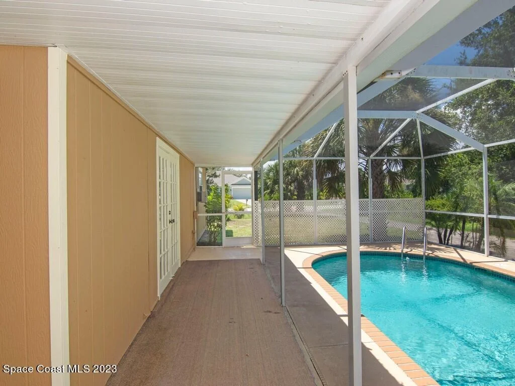 Photo of 898 Bermuda Avenue