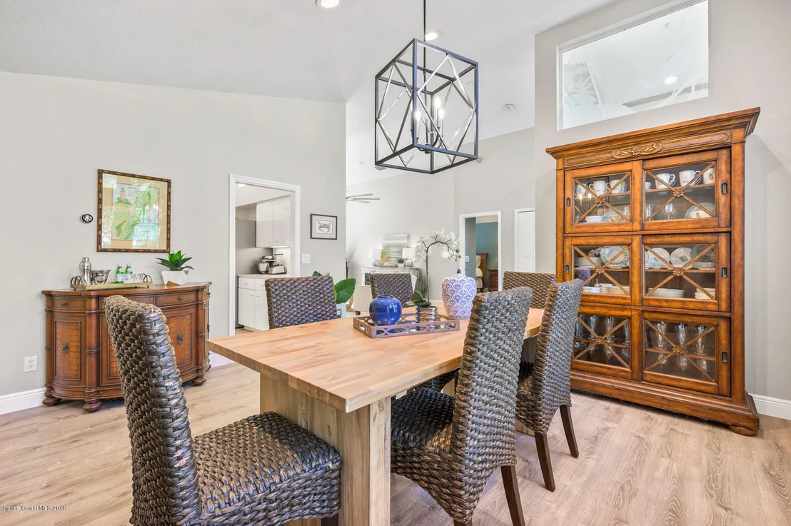 Photo of 393 Peregrine Drive
