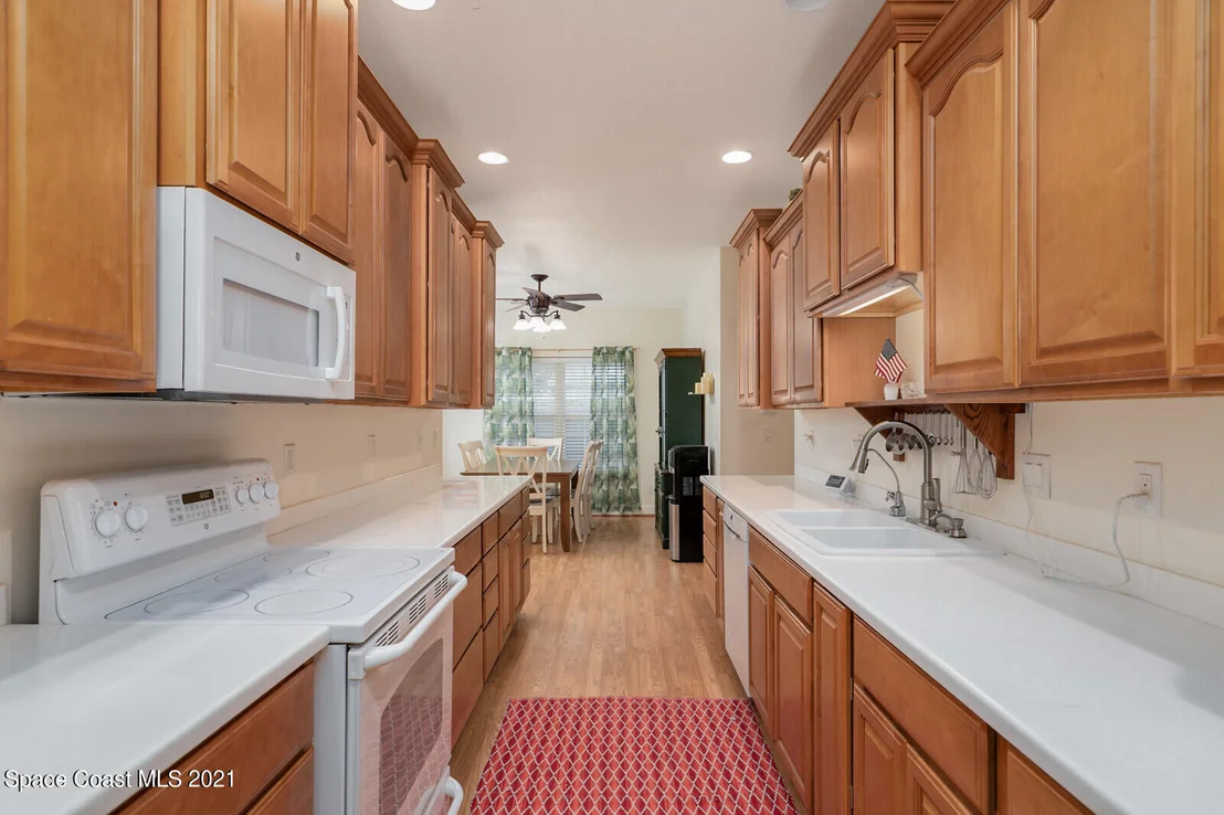 Photo of 1397 Miller Street NE