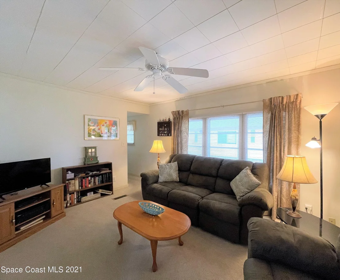 Photo of 735 Barefoot Boulevard