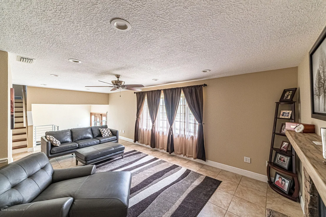 Photo of 601 Edgewood Drive