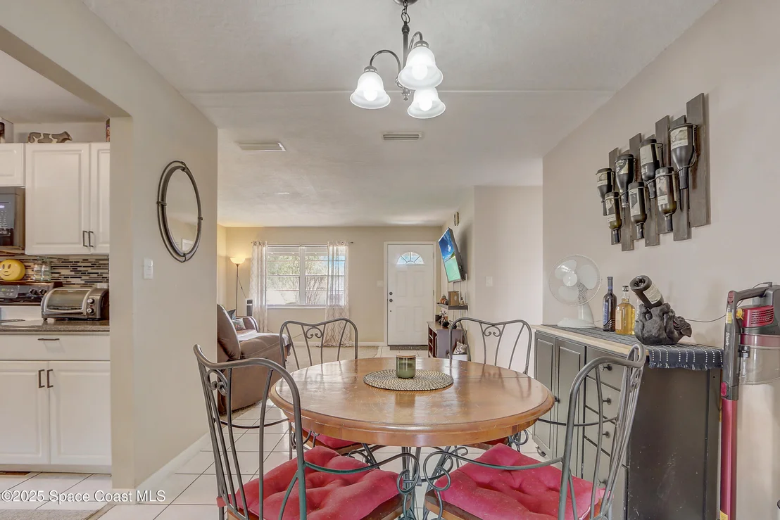 Photo of 1032 Bernice Road