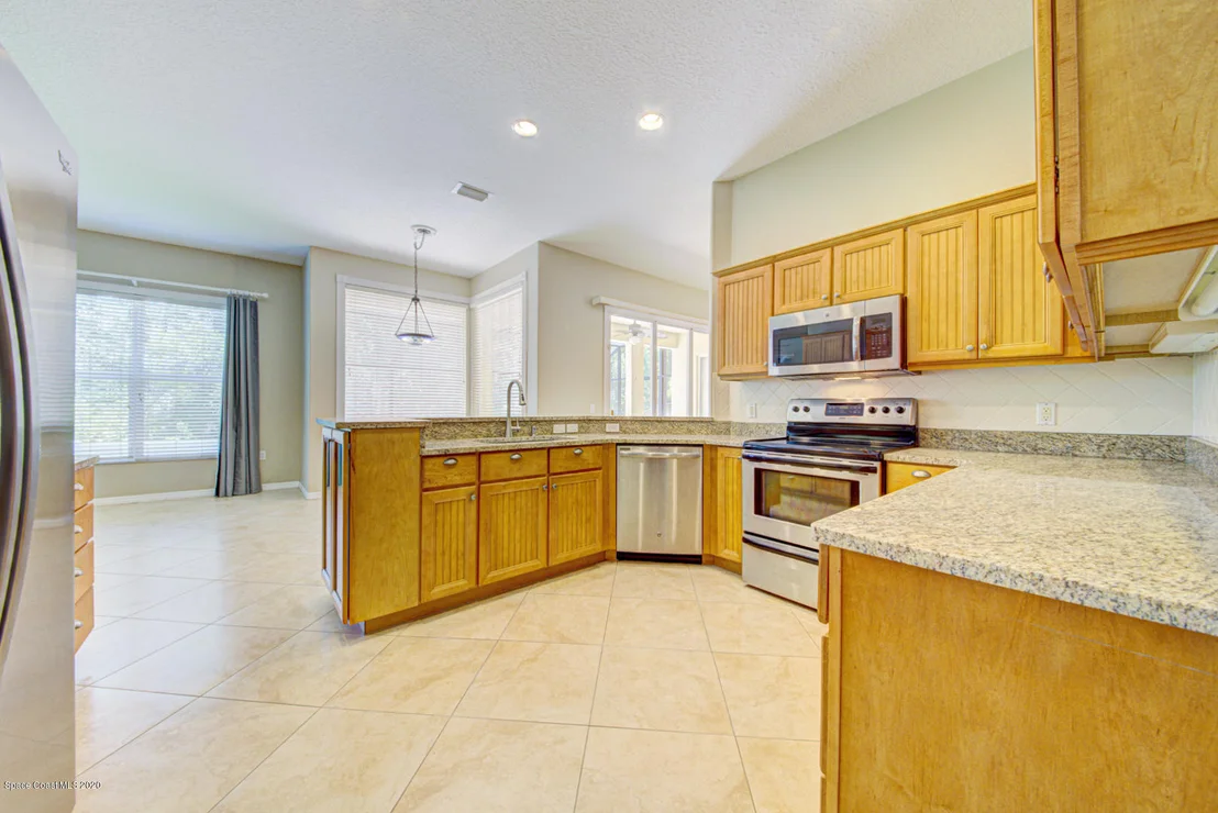 Photo of 4698 Alamanda Drive