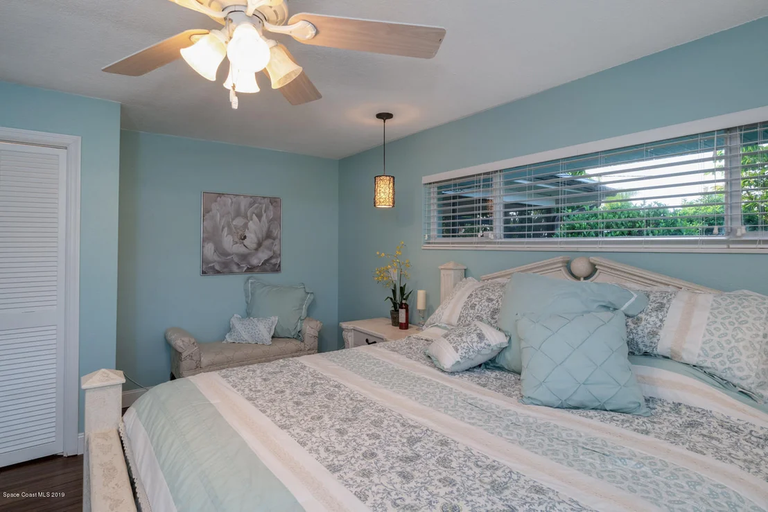 Photo of 484 Oak Ridge Drive