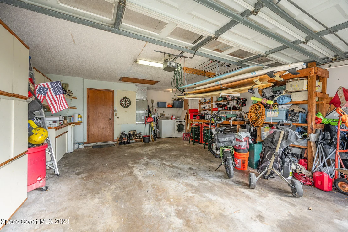 Photo of 858 Pine Wood