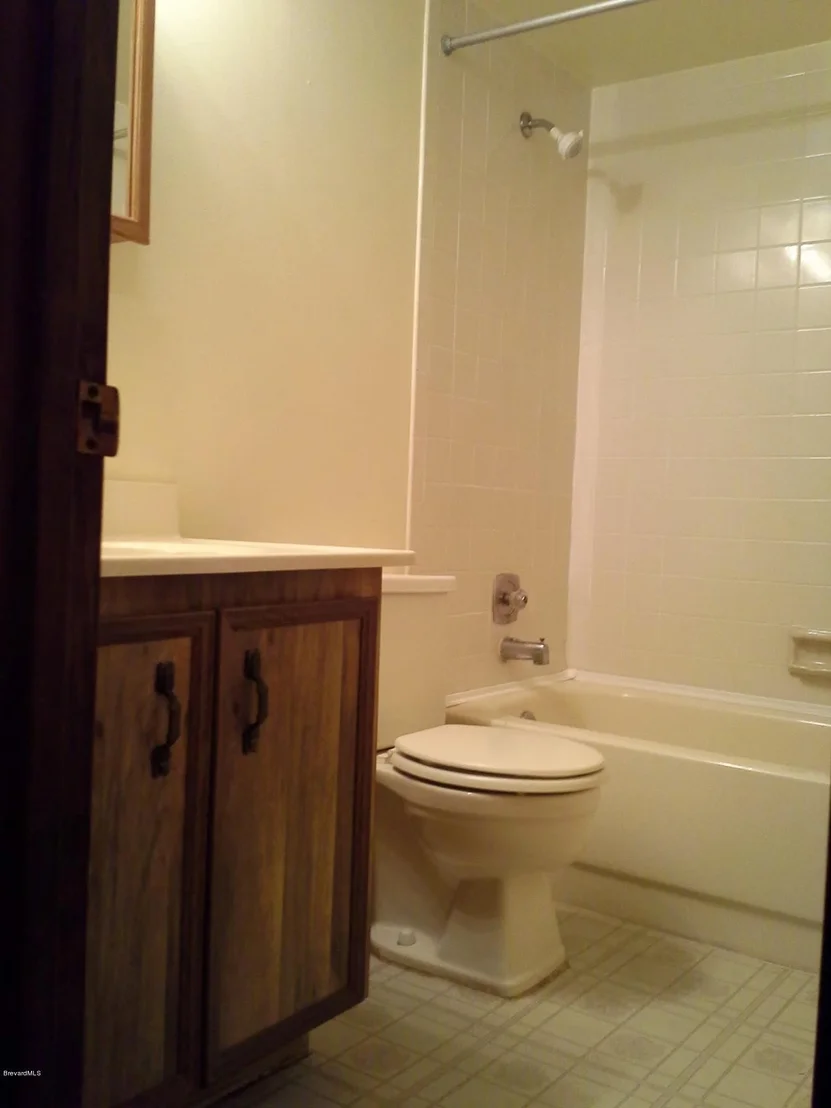Photo of 6390 Depot Avenue