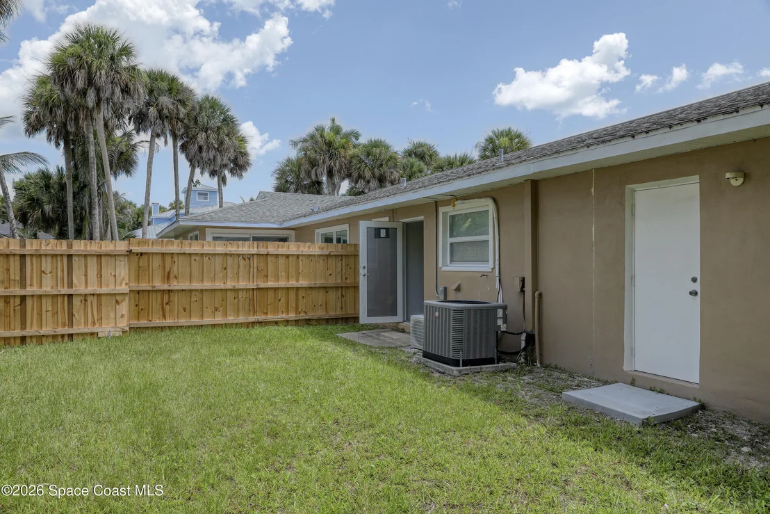 Photo of 215 Pelican Drive