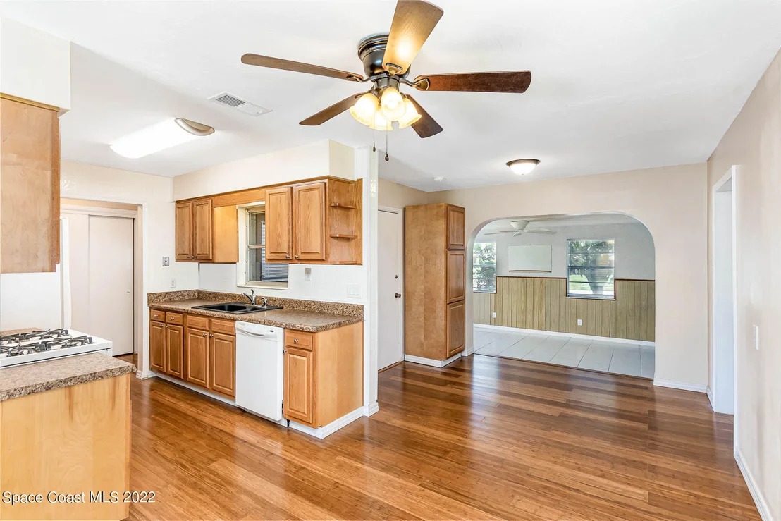 Photo of 1038 La Paloma Drive