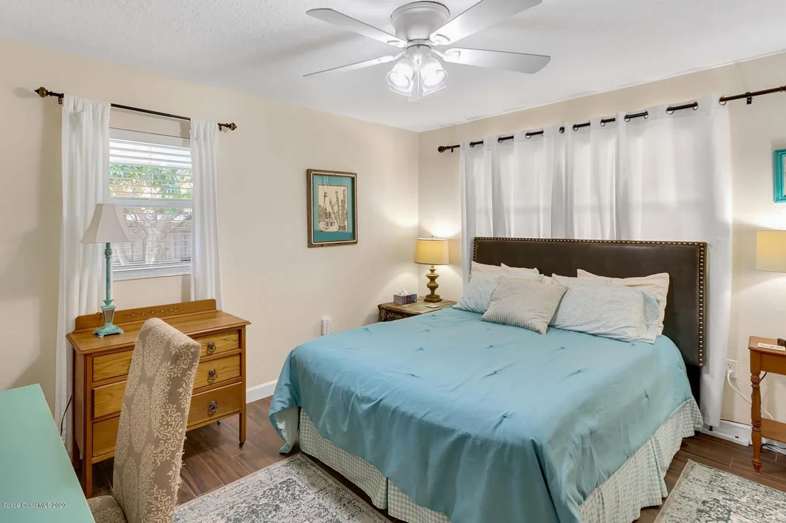 Photo of 570 Bahama Drive