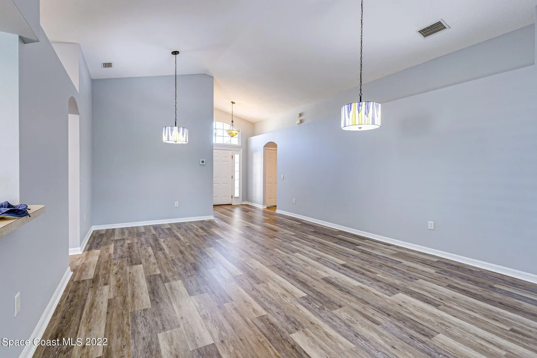 Photo of 491 Dillard Drive SE
