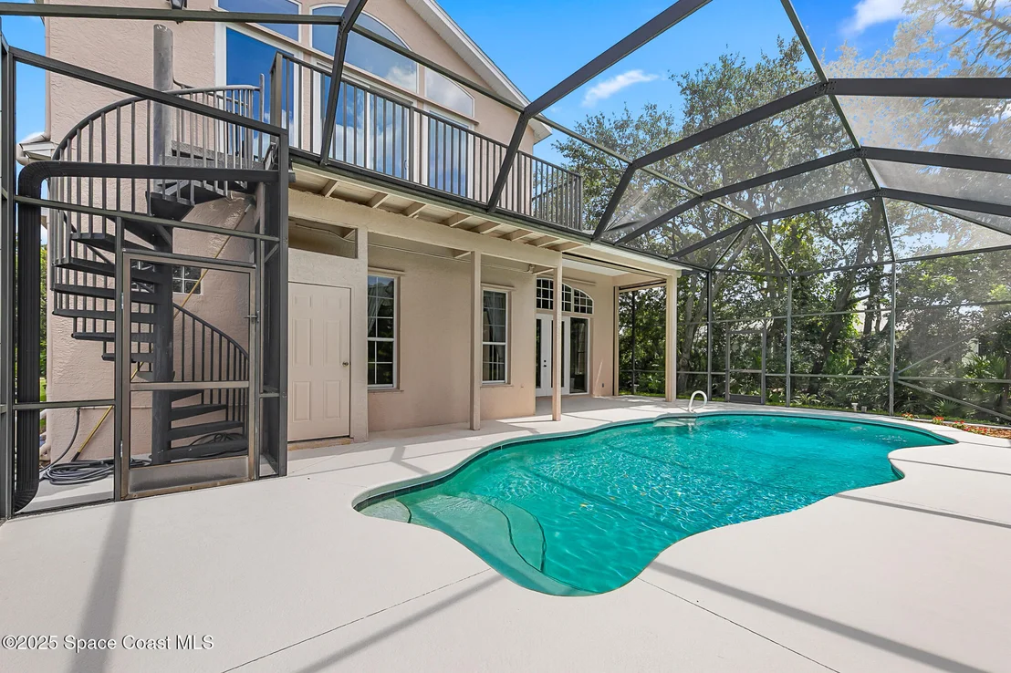 Photo of 853 Suntree Woods Drive