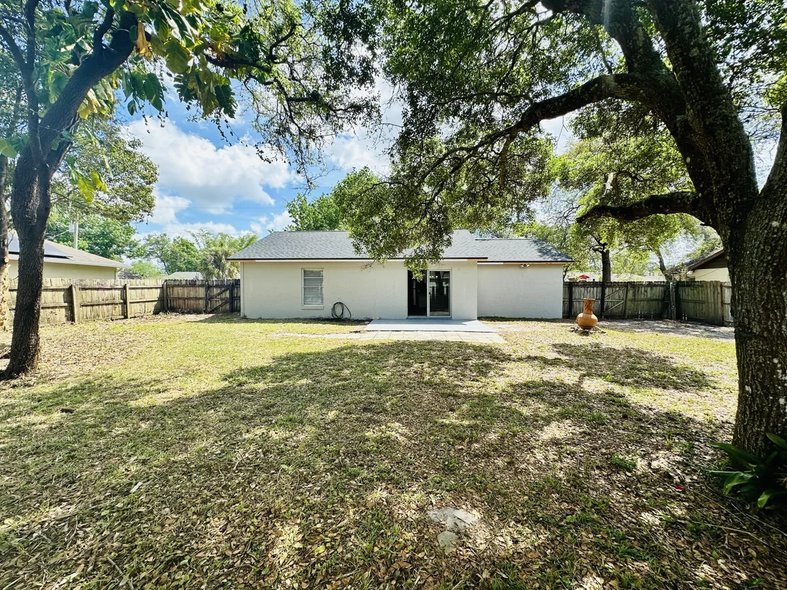 Photo of 5680 Holden Road