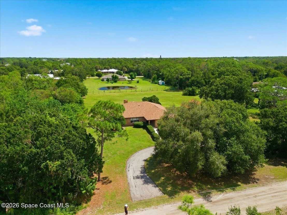 Photo of 2785 Beran Lane