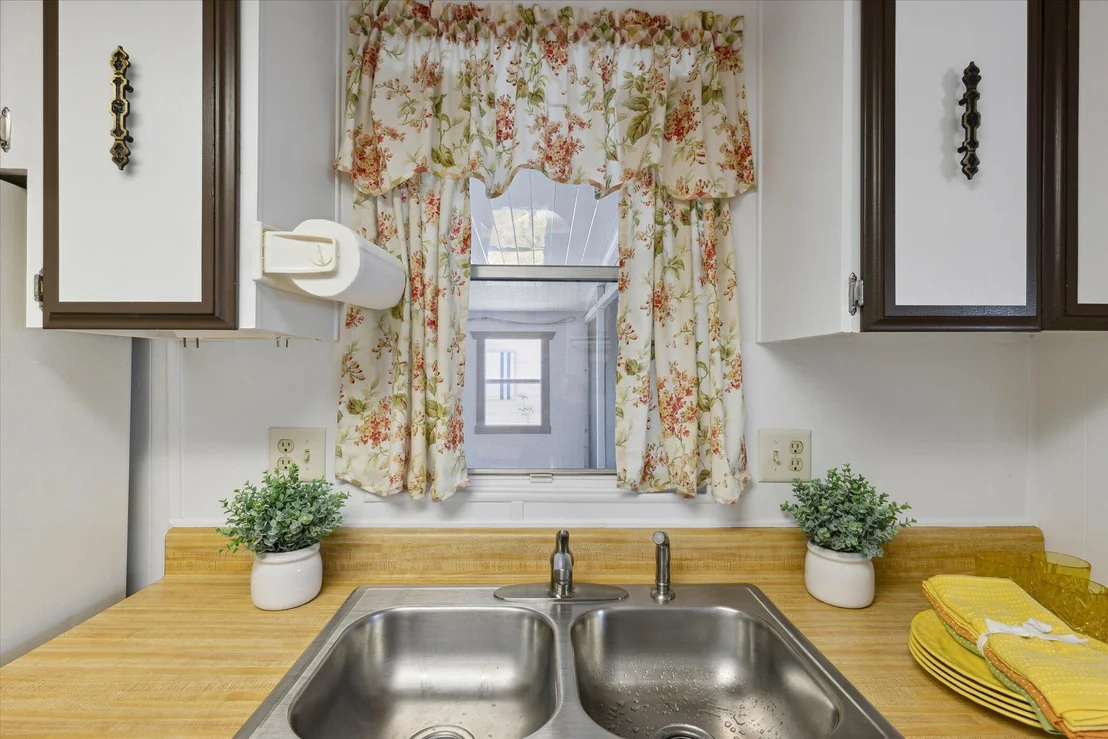 Photo of 554 Ruth Circle