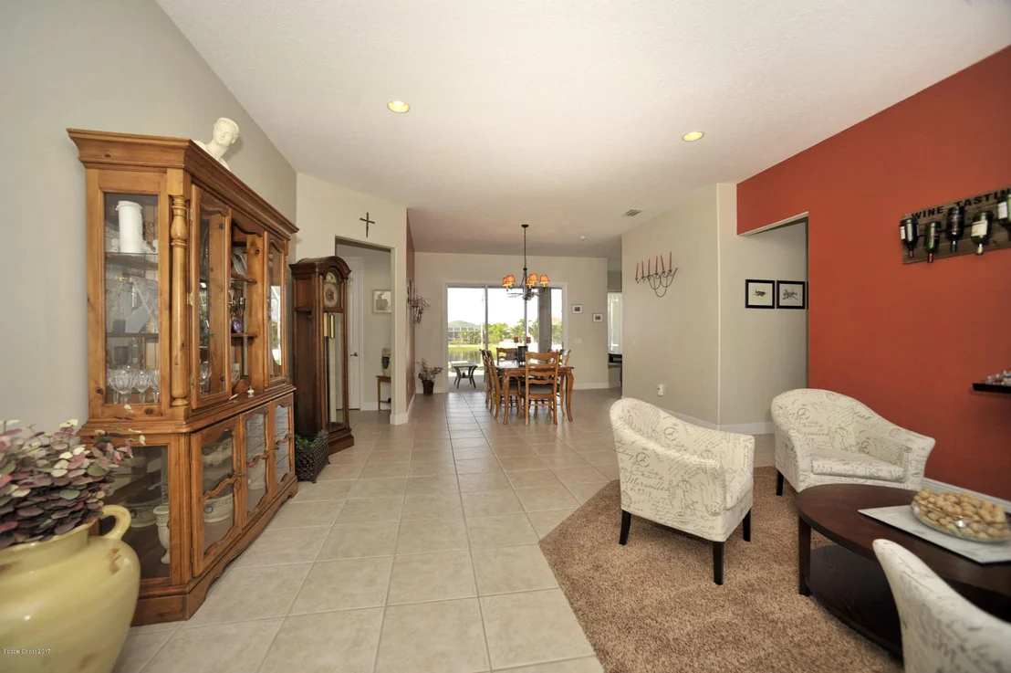 Photo of 4883 Buttonwood Drive