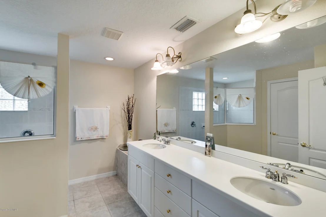 Photo of 6927 Owen Drive