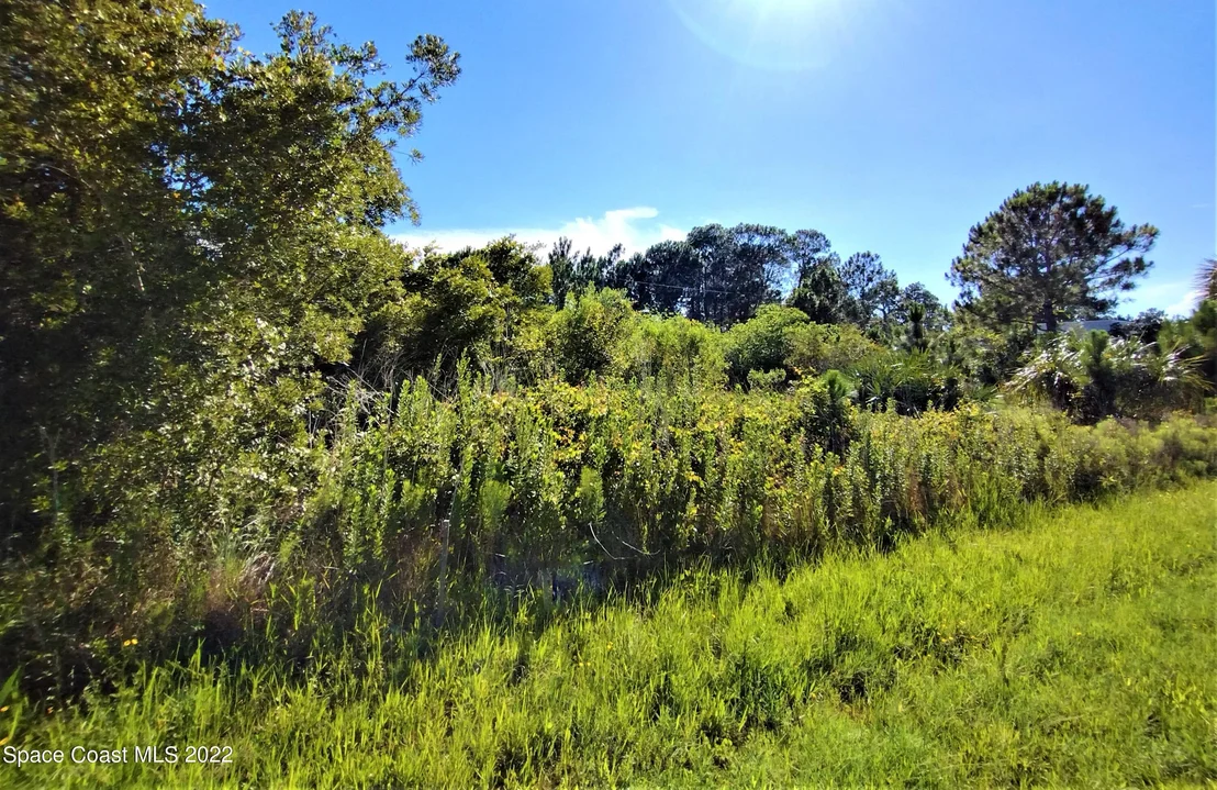 Photo of 1190 Cogan Drive SE