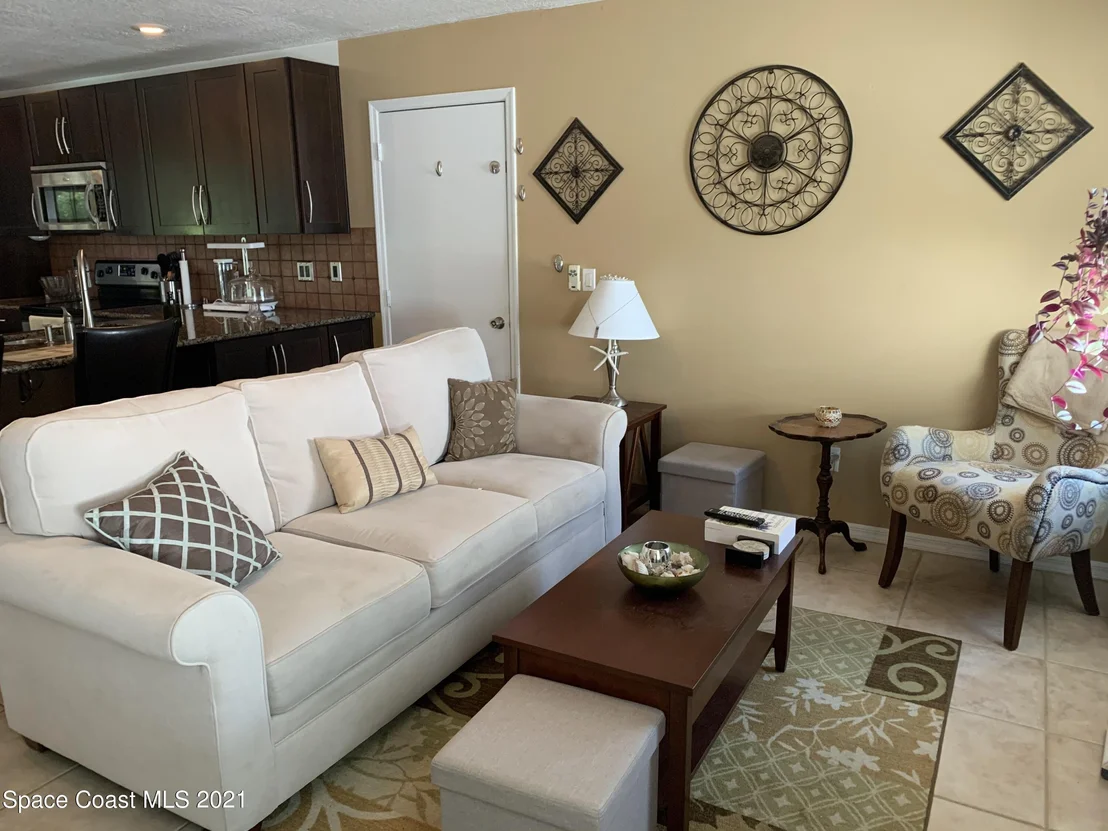 Photo of 6565 Dock Avenue