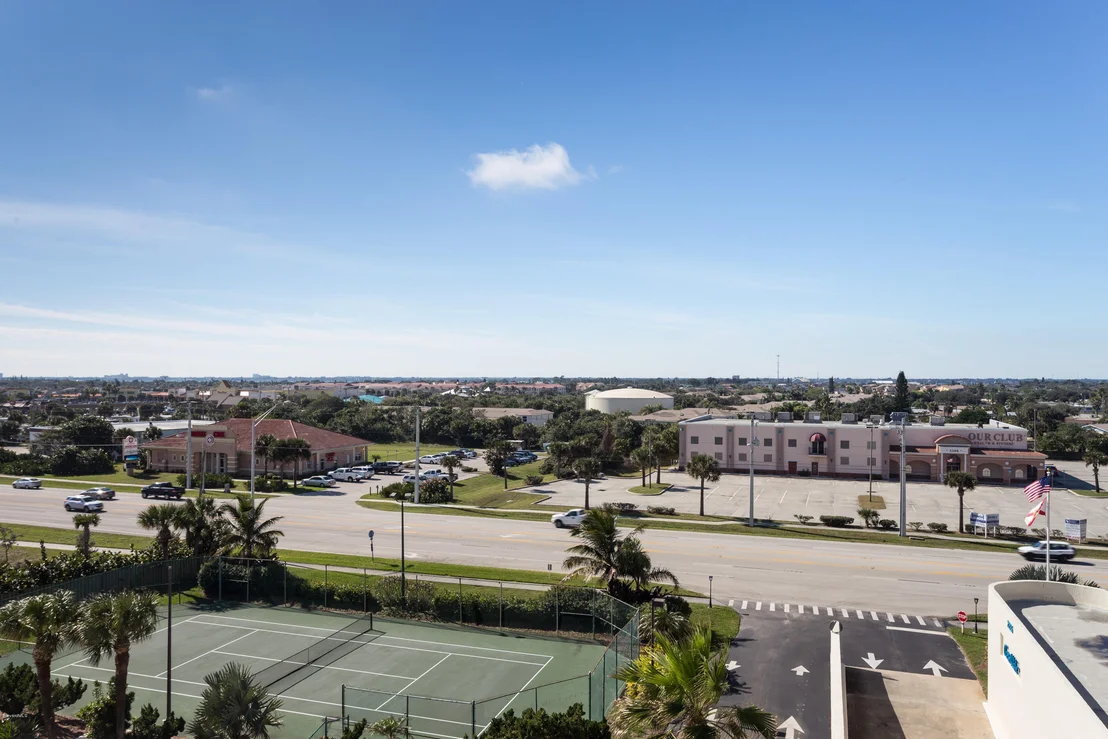 Photo of Unit 607 at 2225 Highway A1a
