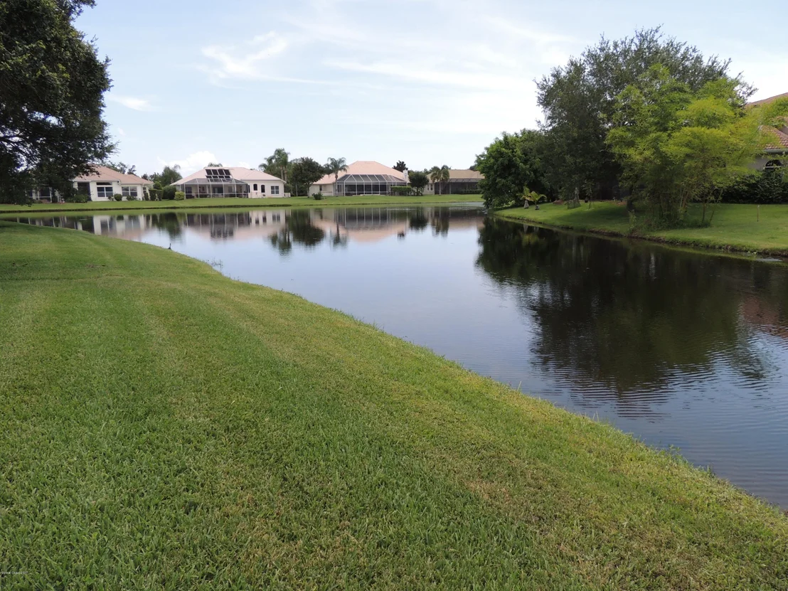 Photo of 697 Nicklaus Drive