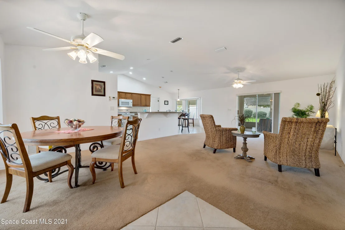 Photo of 786 Seven Gables Circle SE