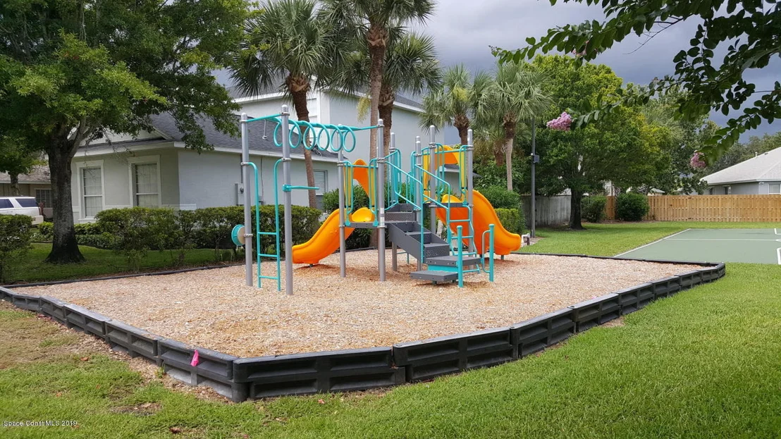 Photo of 6017 Arlington Circle