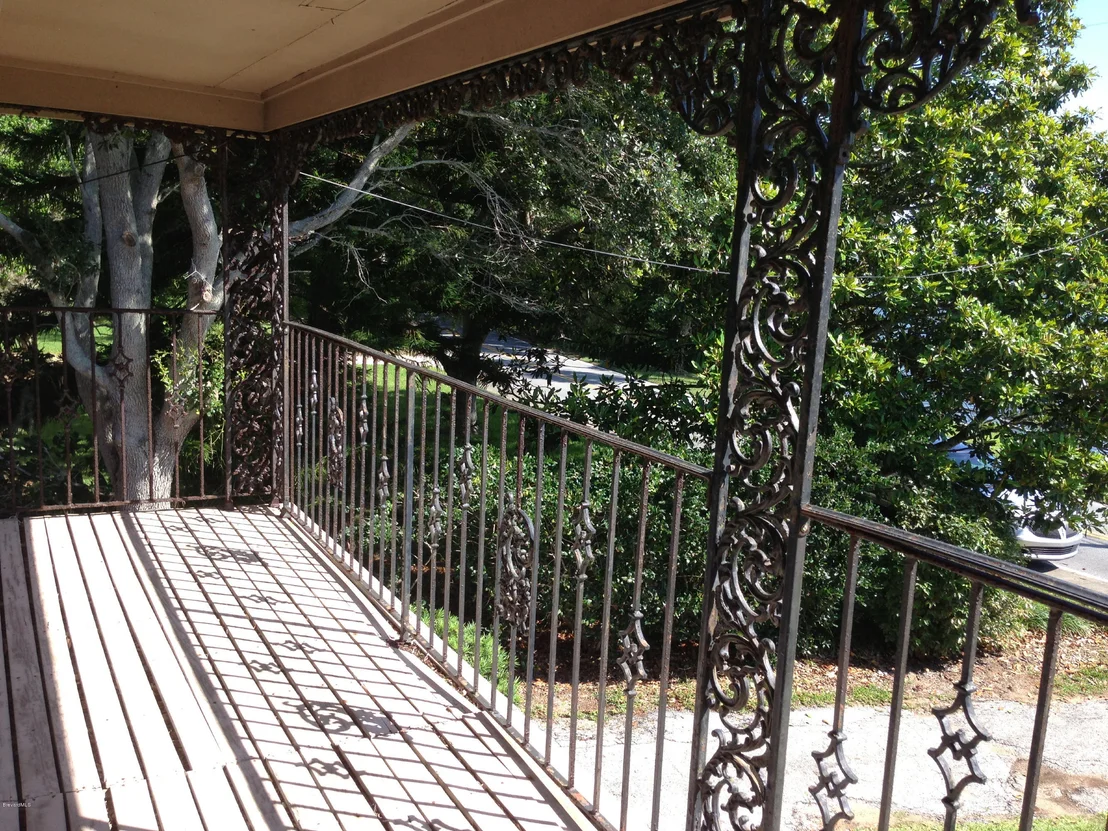 Photo of 1307 Rockledge Drive