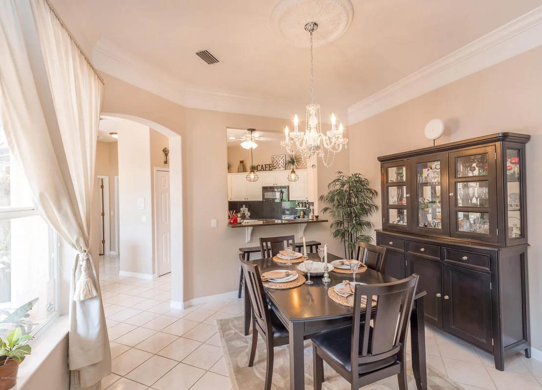 Photo of 919 Palm Brook Drive