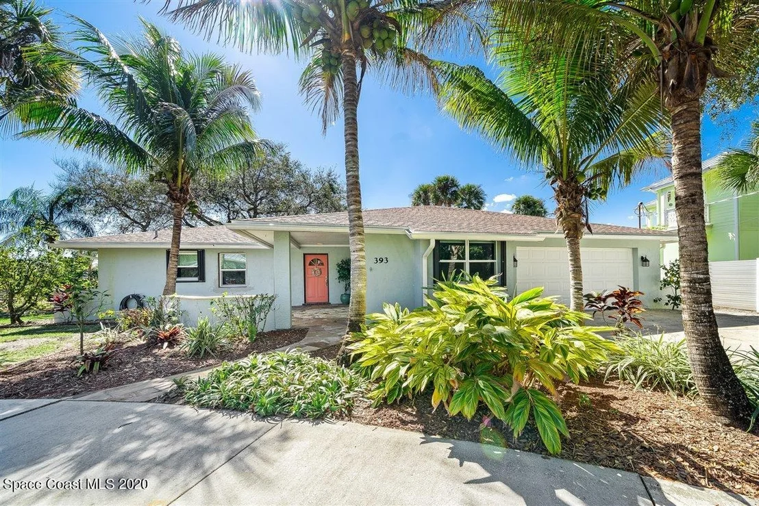 Photo of 393 Nikomas Way