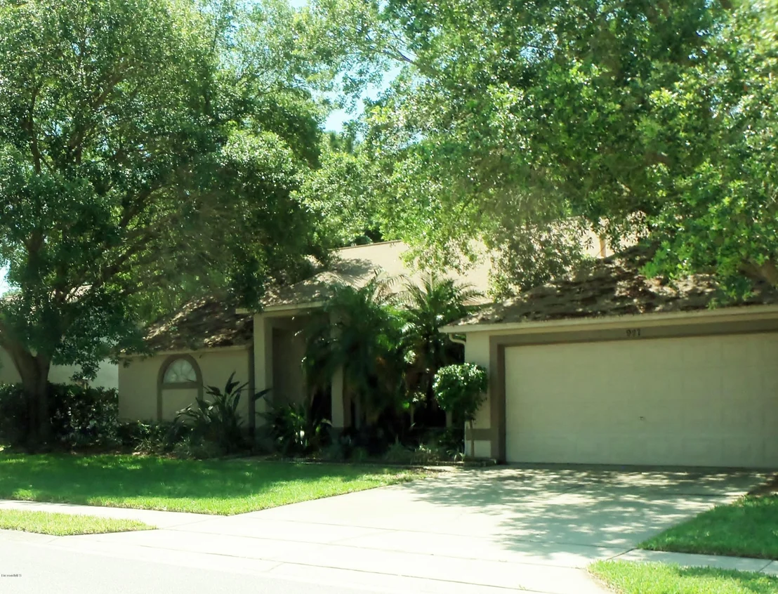Photo of 927 Osprey Lane