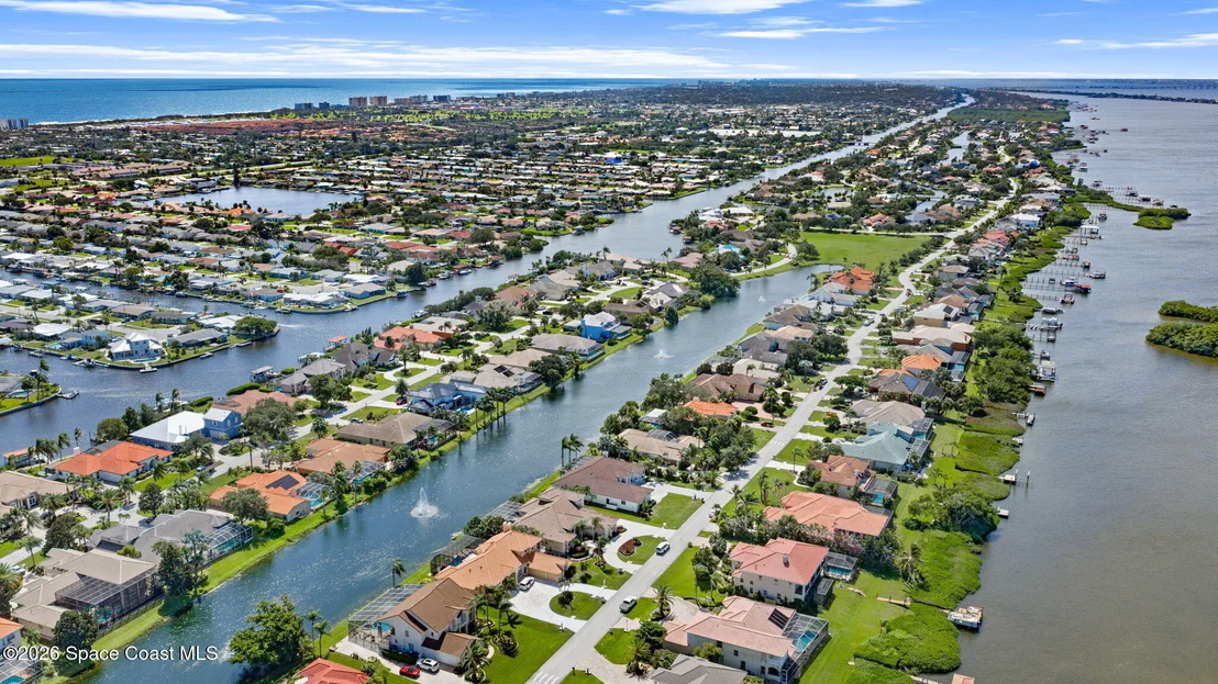 Photo of 347 Lanternback Island Drive
