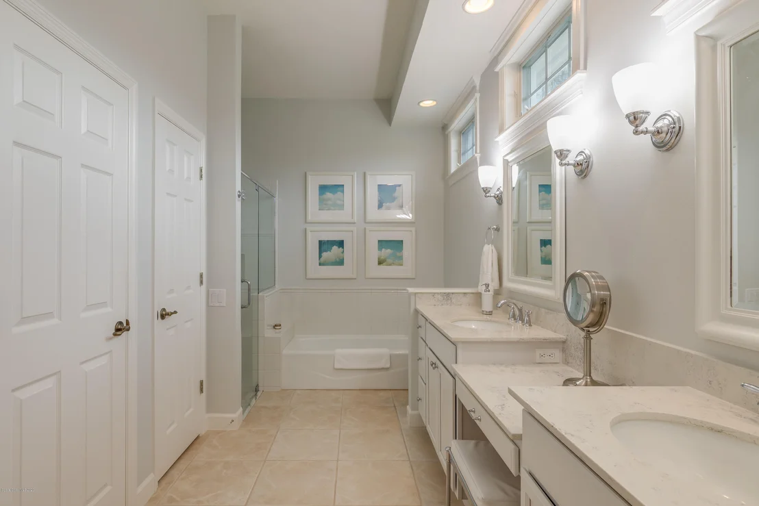 Photo of 1660 Canterbury Drive
