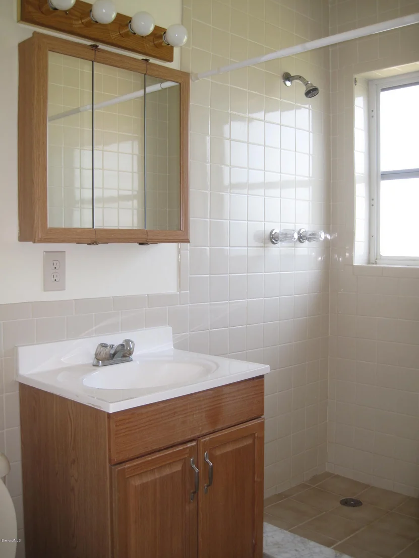 Photo of 120 SE 3rd Street