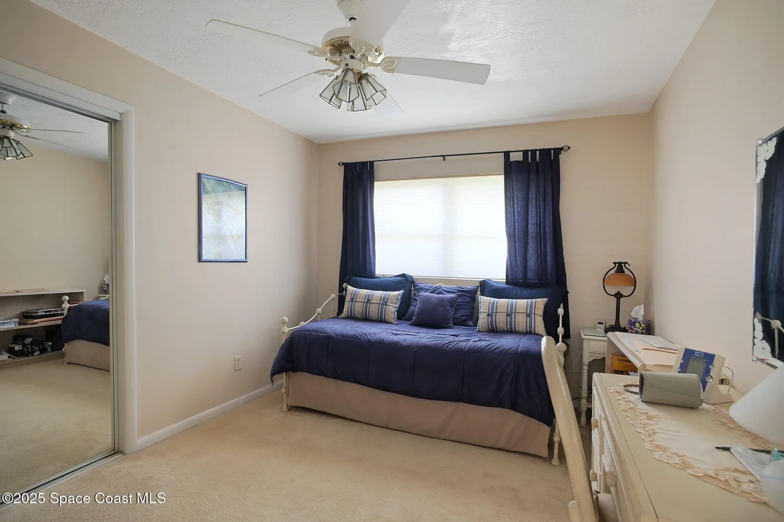 Photo of 2105 Barracuda Avenue
