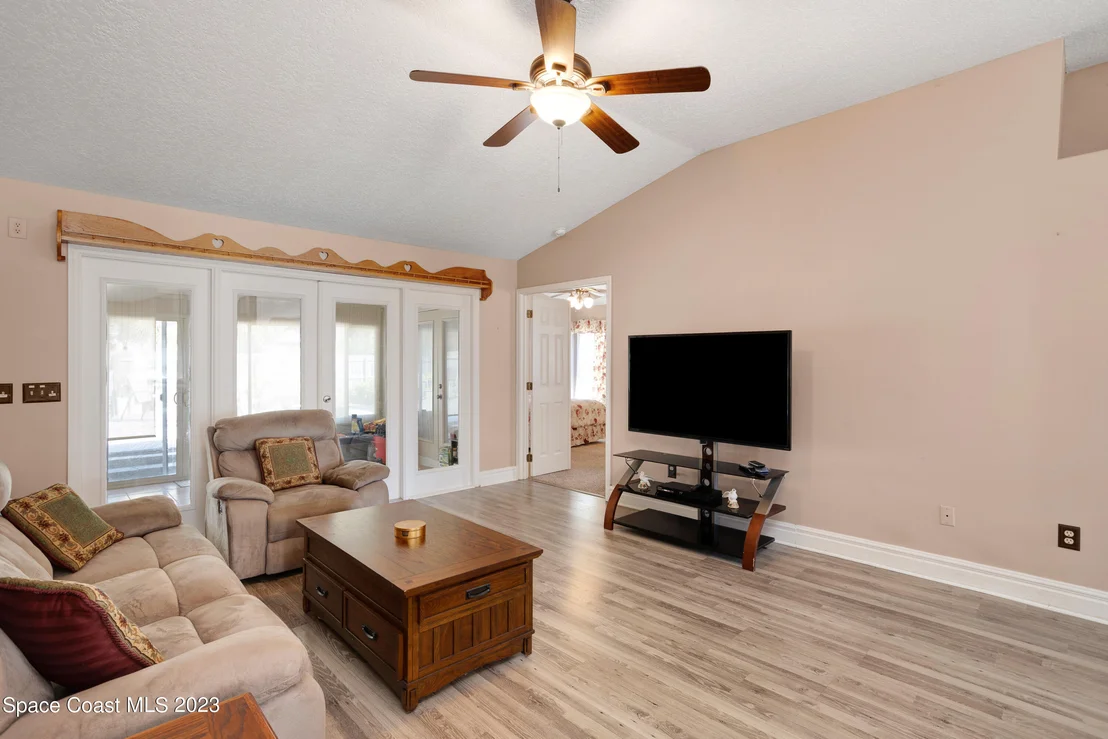 Photo of 1227 Weeping Willow Lane