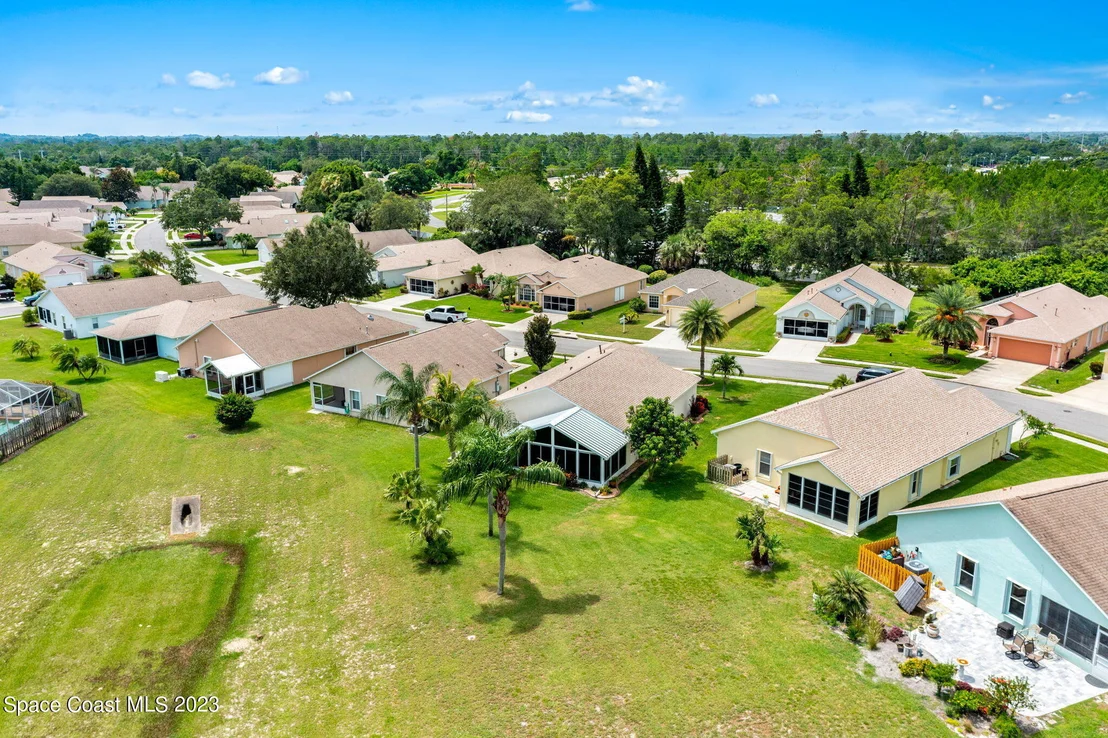 Photo of 1027 Pine Creek Circle NE