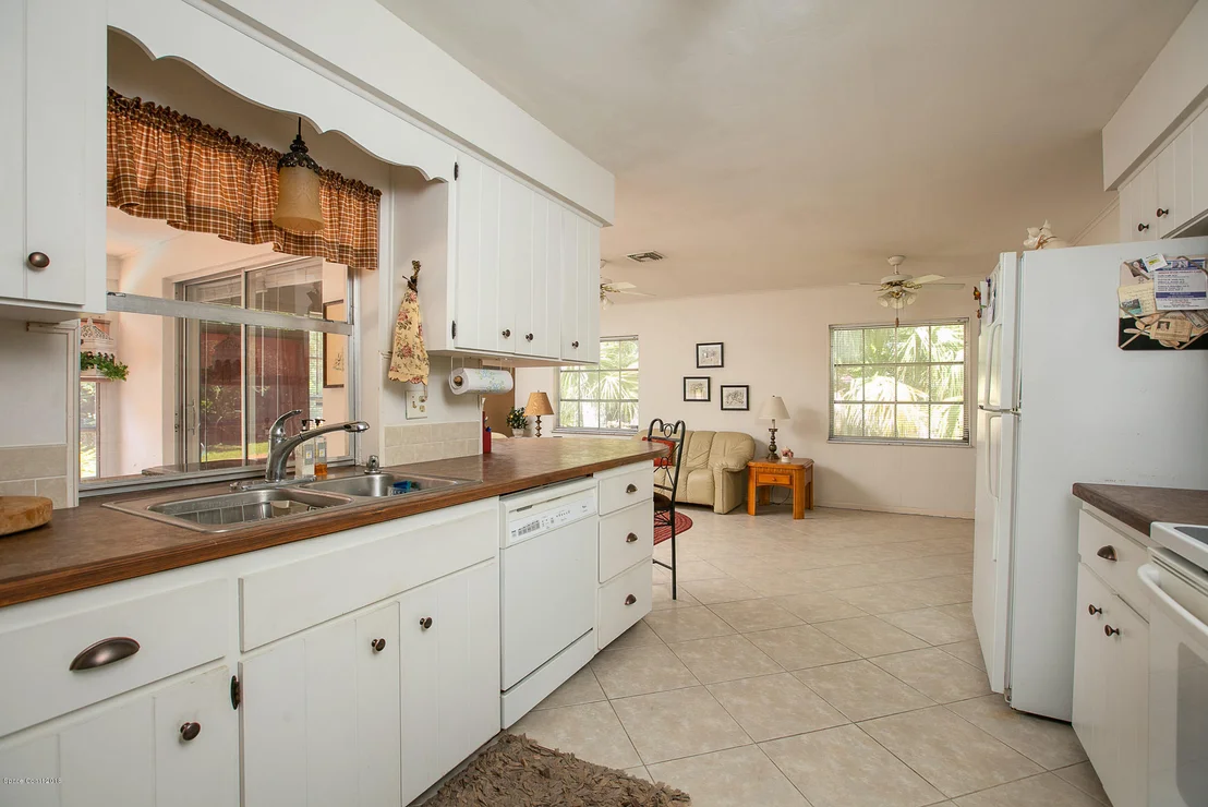 Photo of 702 Banyan Road