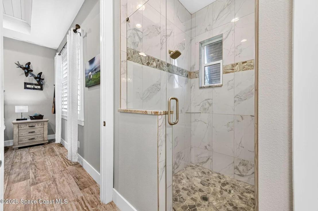 Photo of 3865 Reynolds Road