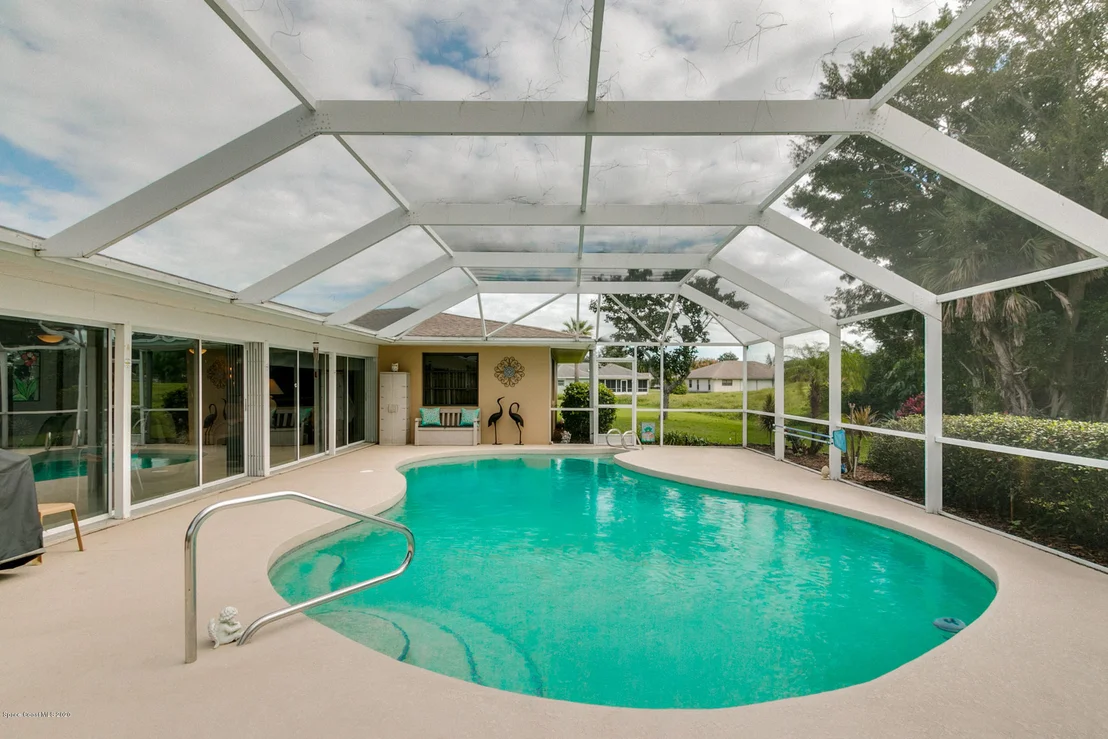 Photo of 1448 Scepter Court NE