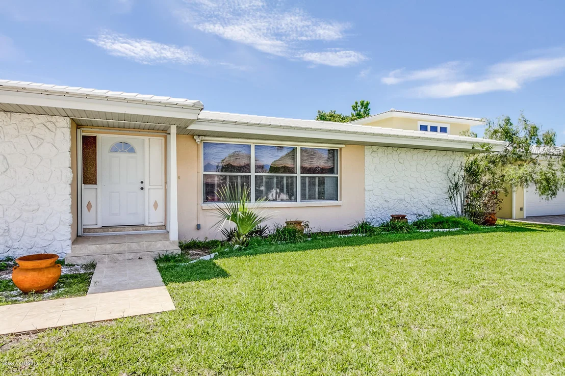 Photo of 4844 Fairview Drive