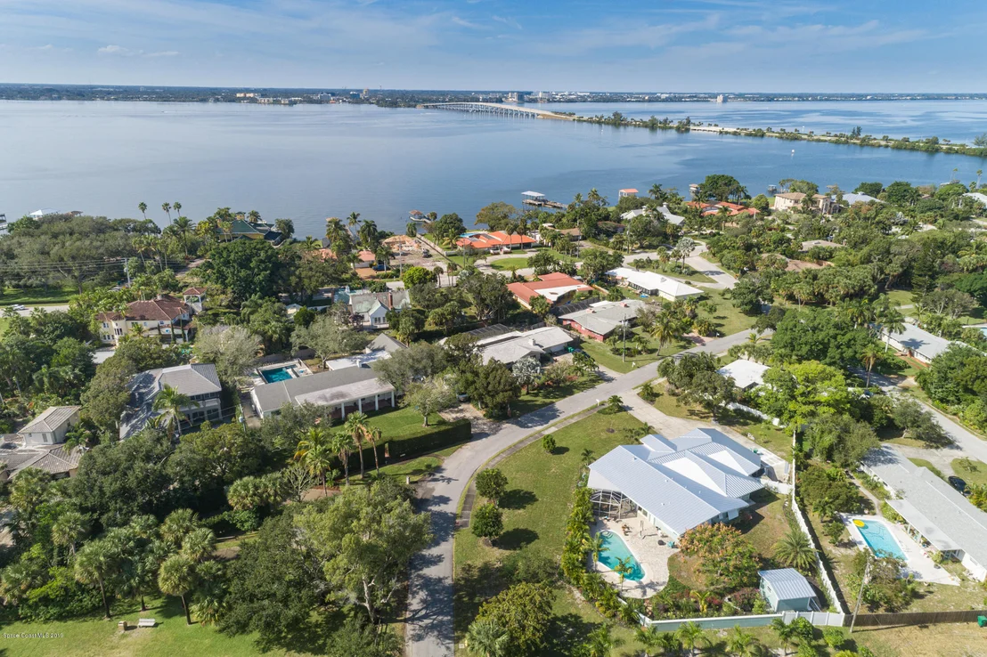 Photo of 905 Magnolia Drive