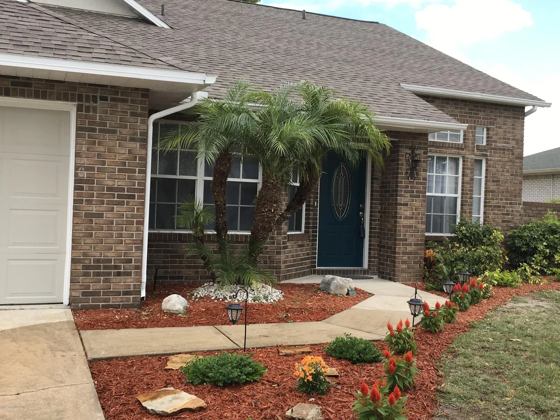Photo of 130 Palm Circle